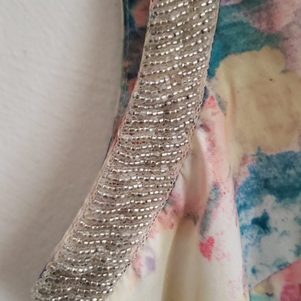 Blouse - Picture 2 of 4